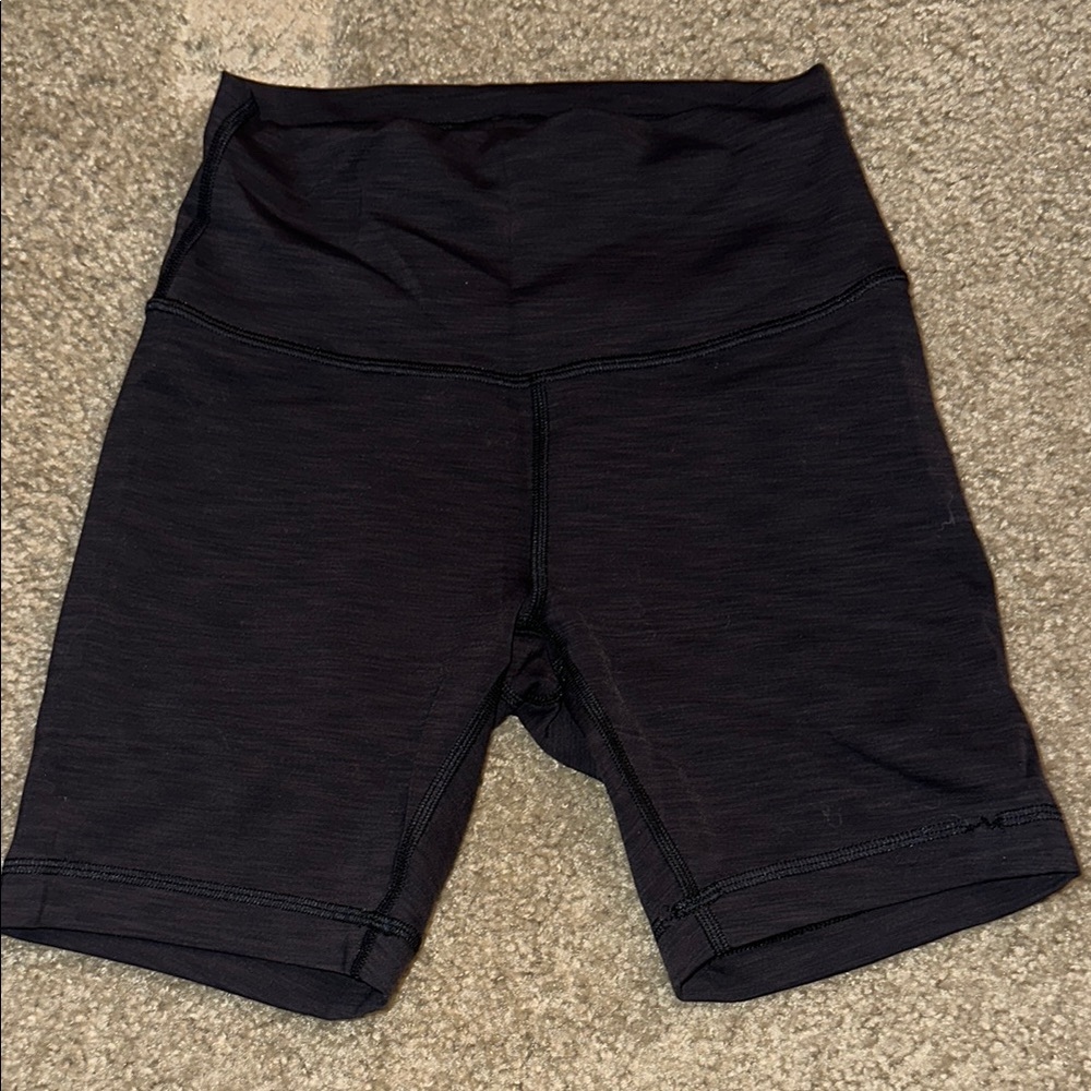 Lululemon bike short